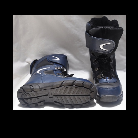 Circo Insulated Cold Weather Boots Unisex Size Youth US 2 Color Black and Blue - Picture 8 of 9